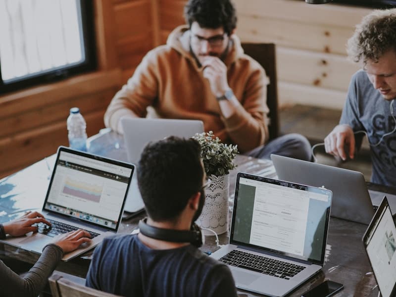TopCloserR community of sales professionals collaborating